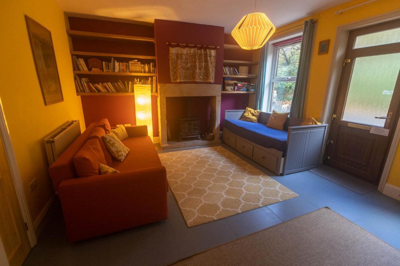 Beautiful Riverside Home, Hebden Bridge, Woodland Views, Sleeps 2 - 9 Kültér fotó